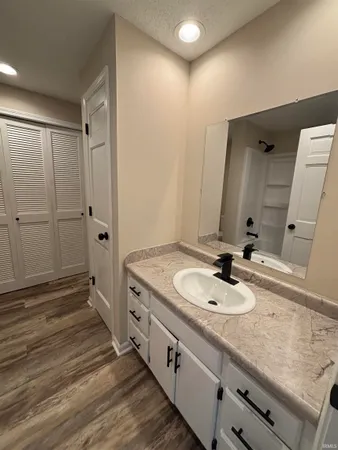 $294,900 | 6823 Laurelwood Cove, Fort Wayne, IN 46835