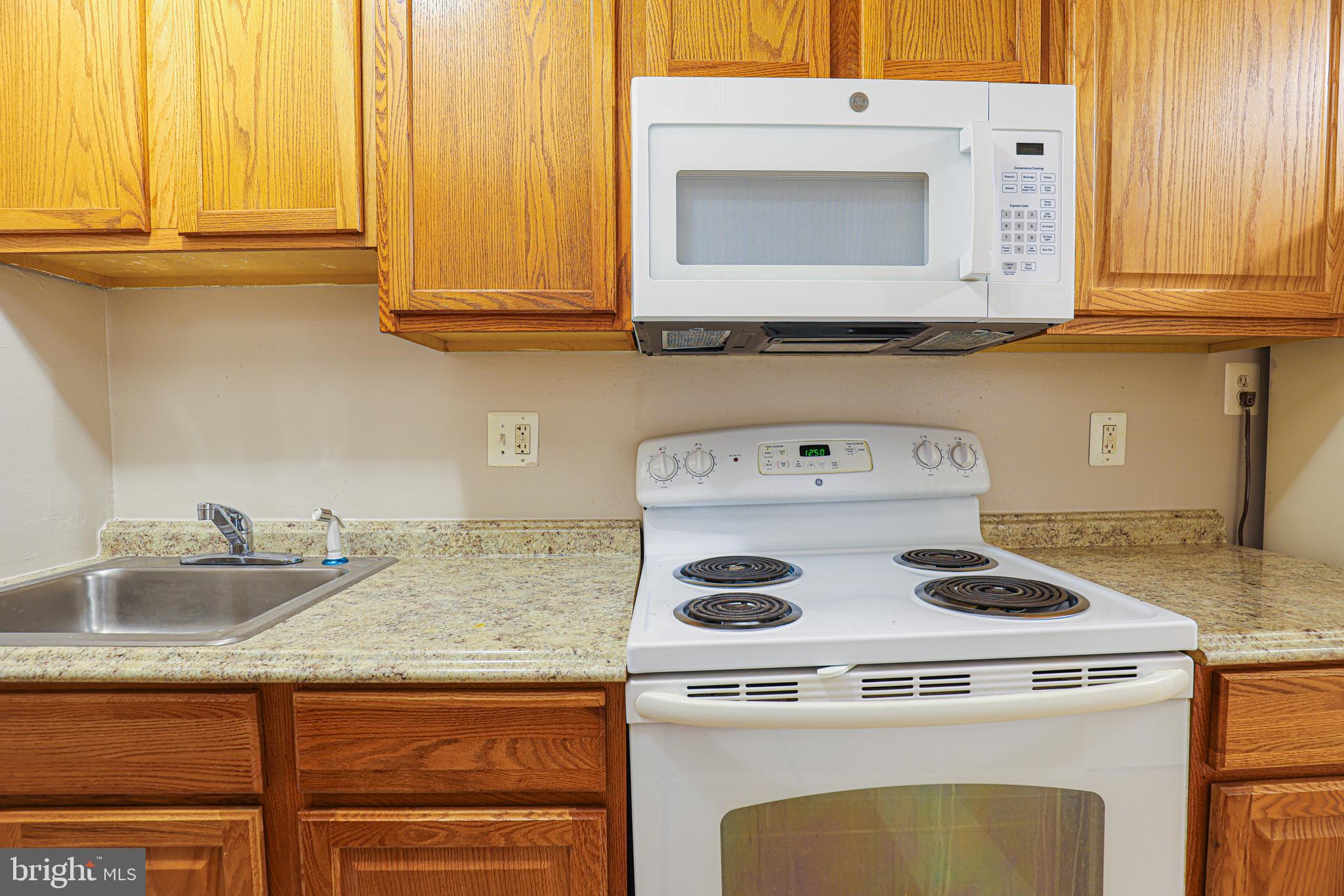 1633 E Street Northeast, Unit 3 Washington, DC 20002 - Photo 16 of 20