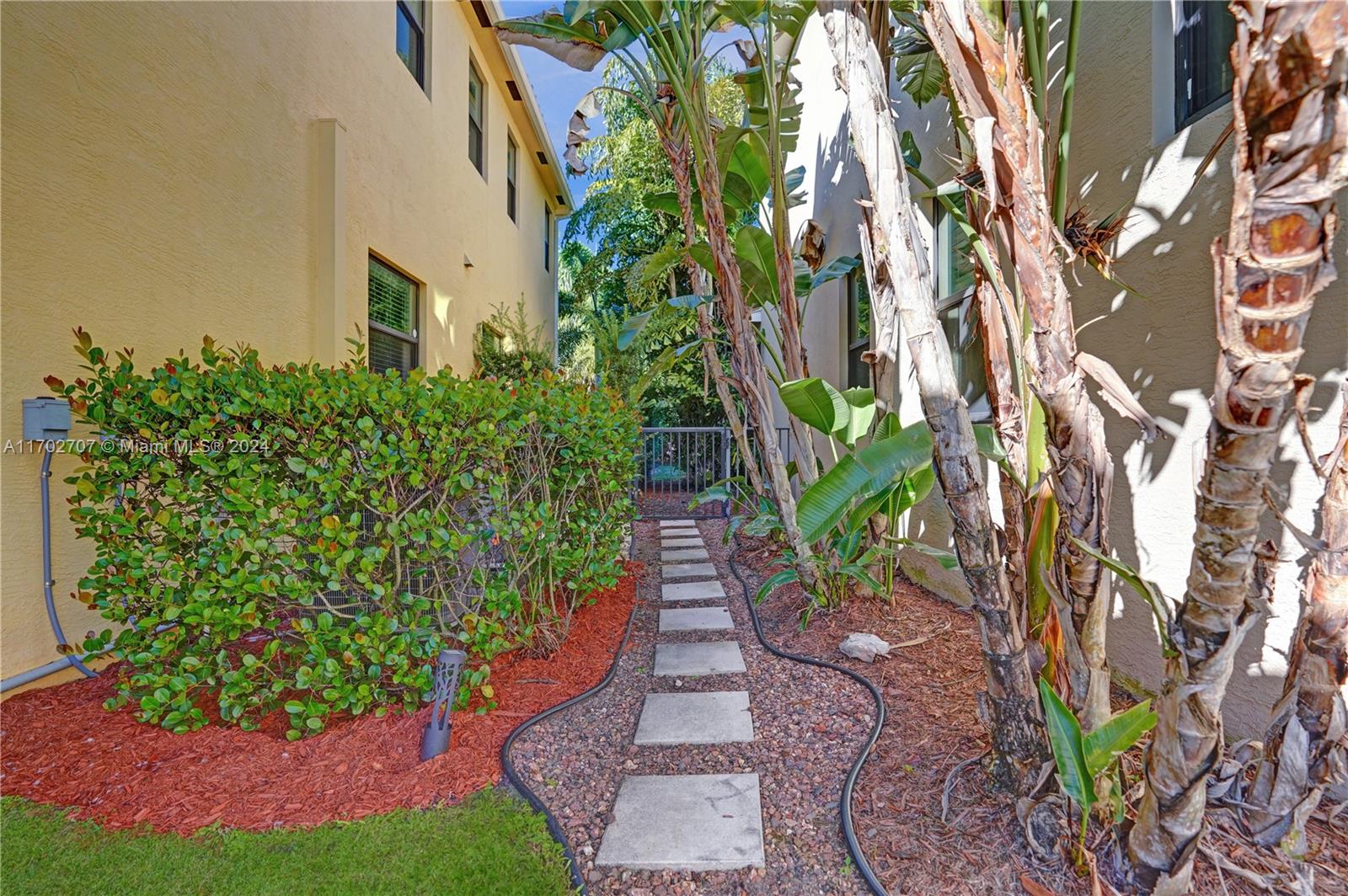 12105 Boca Reserve Lane Boca Raton, FL 33428 - Photo 16 of 100