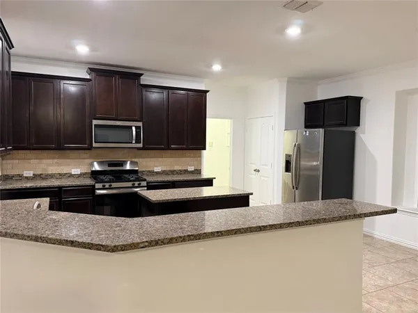 $3,100 | 14632 Gilley Lane, Fort Worth, TX 76052