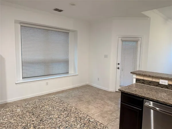 $3,100 | 14632 Gilley Lane, Fort Worth, TX 76052