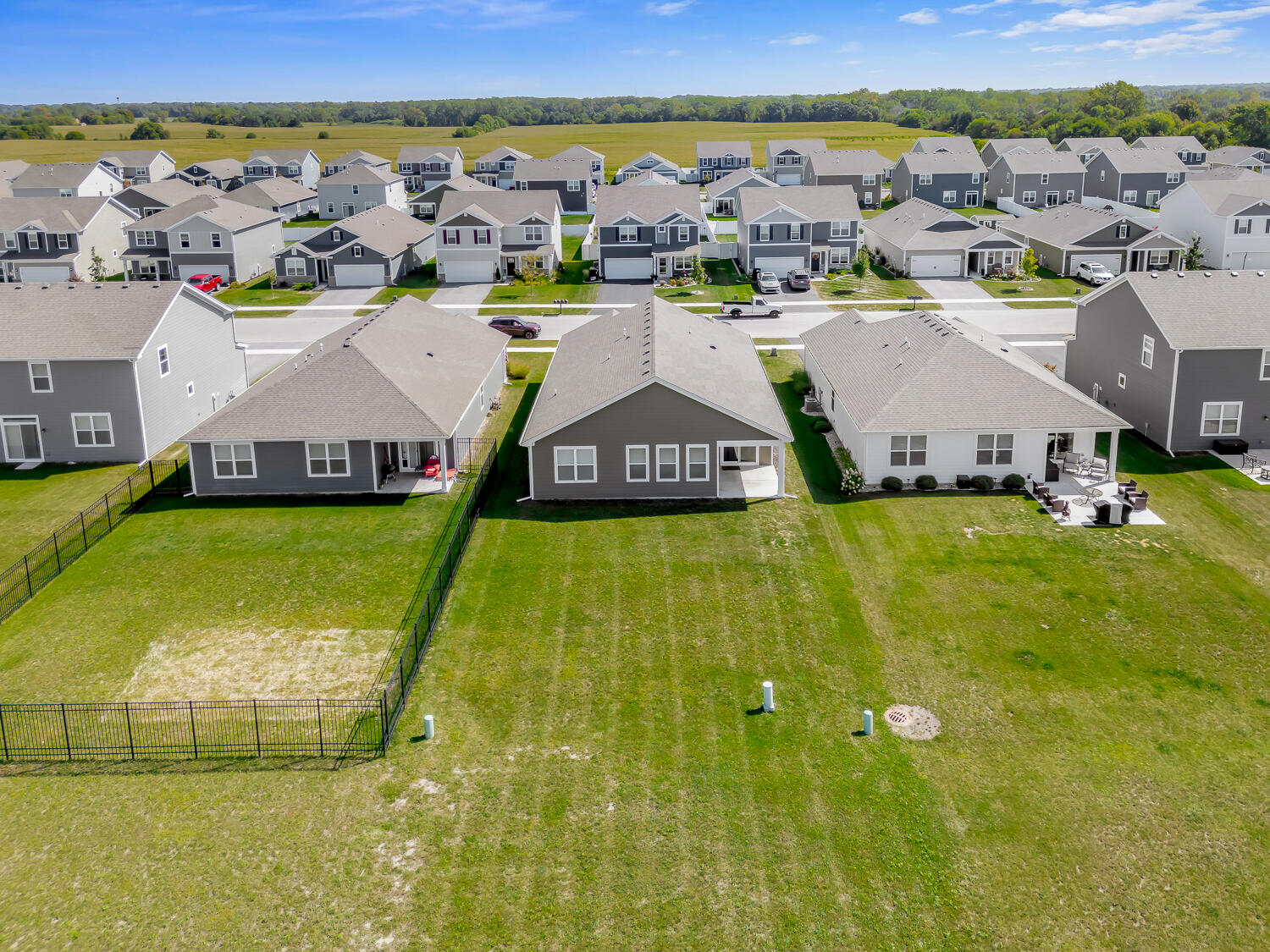 10414 Whitney Place Crown Point, IN 46307 - Photo 41 of 45 1500x1125