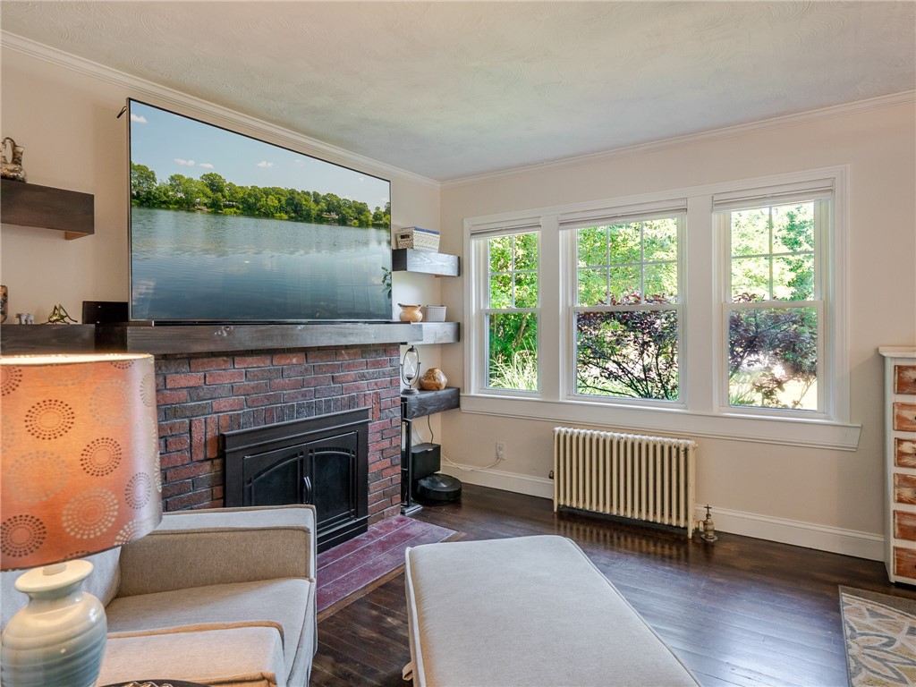 117 Sand Pond Road Warwick, RI 02888 - Photo 9 of 34