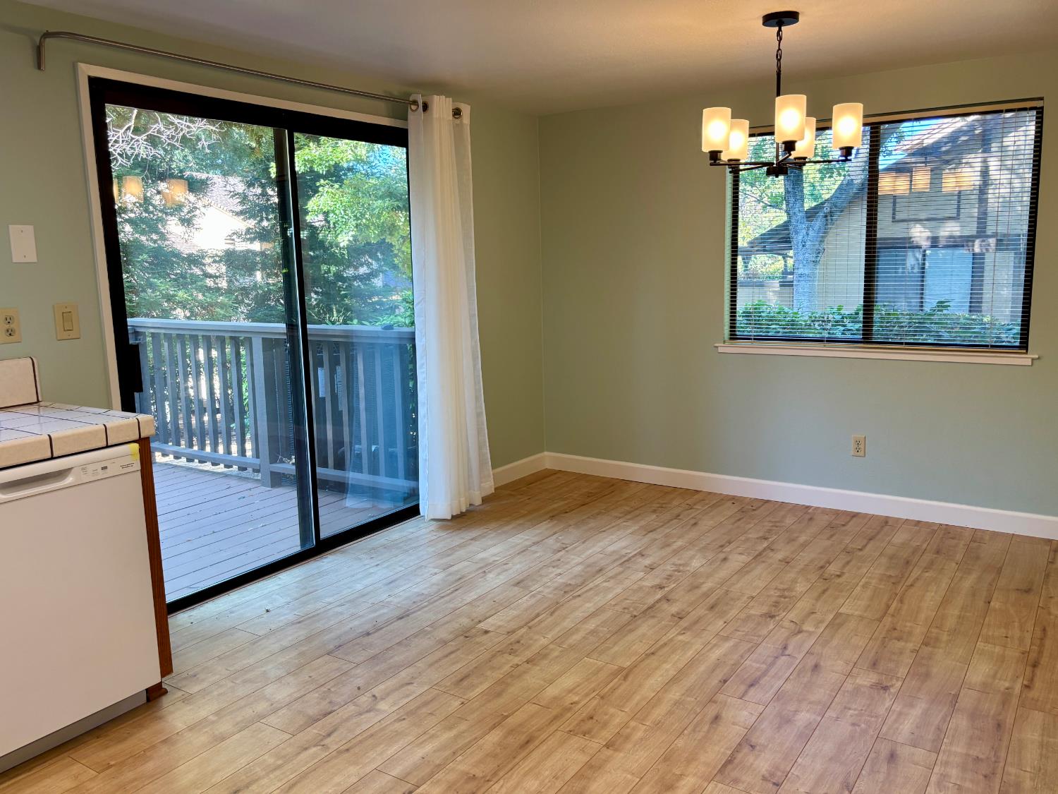 7029 Rio Cuarto Court Citrus Heights, CA 95621 - Photo 6 of 36 Spacious dining area with slider to large back deck.