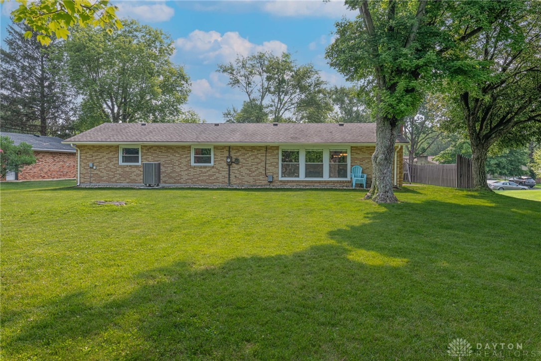 6119 Marshall Road Centerville, OH 45459 - Photo 3 of 30