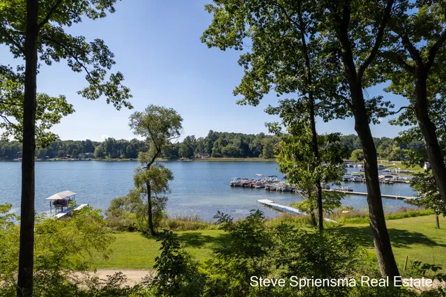 $349,900 | 59477 County Line Road, Three Rivers, MI 49093