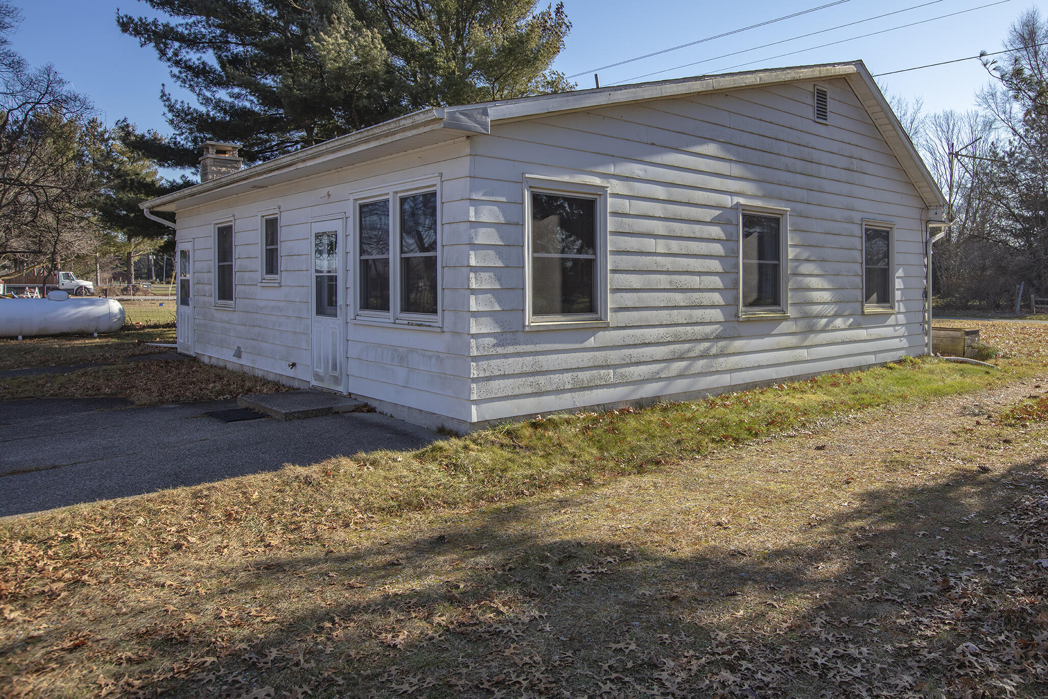 18424 State Line Road Edwardsburg, MI 49112 - Photo 5 of 28 0D6A8405