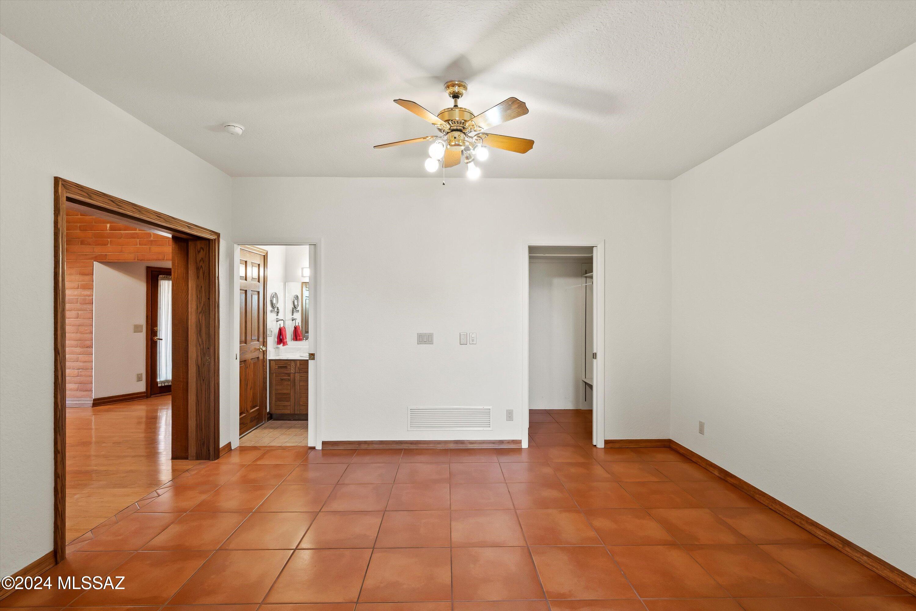 6901 North Wade Road Tucson, AZ 85743 - Photo 23 of 49 Gallery Image 23