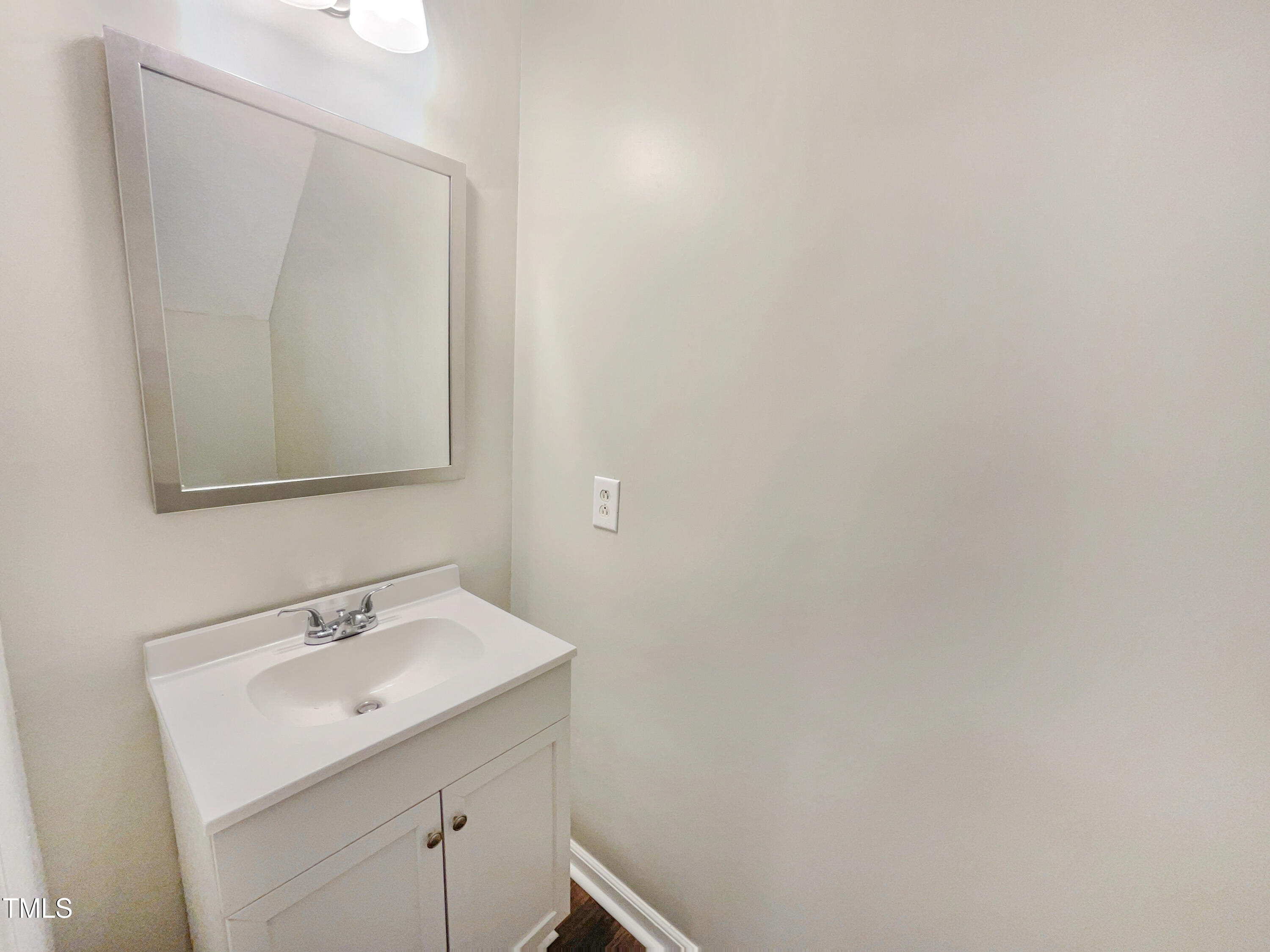 1638 Oakland Hills Way Raleigh, NC 27604 - Photo 15 of 21 photo_15