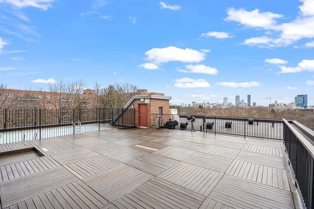 135 Pleasant Street, Unit 207 Brookline, MA 02446 - Photo 10 of 16 a view of a terrace