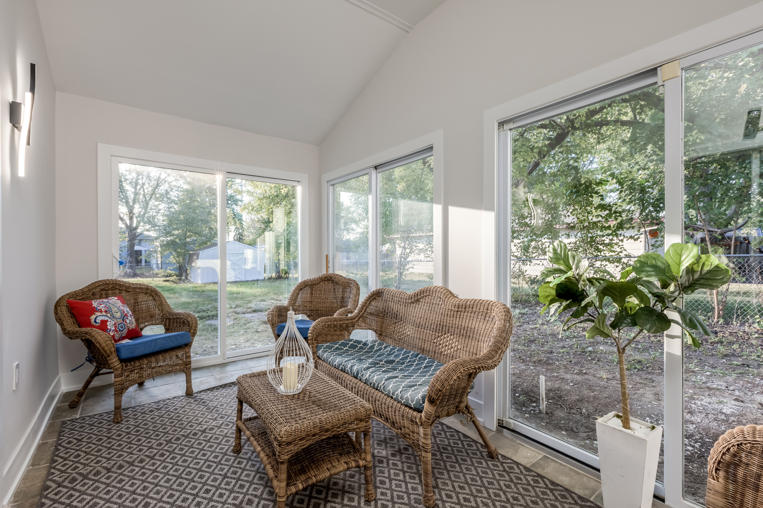 2421 Lockner Boulevard Joliet, IL 60431 - Photo 20 of 36