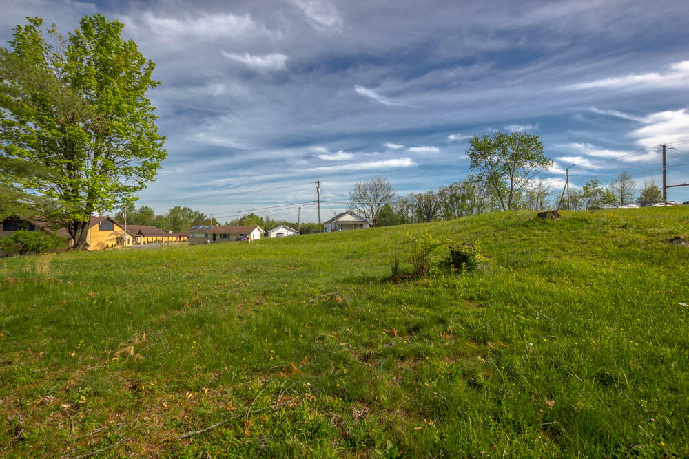 1901 Indian Ridge Road Johnson City, TN 37604 - Photo 14 of 16 IMG_6797