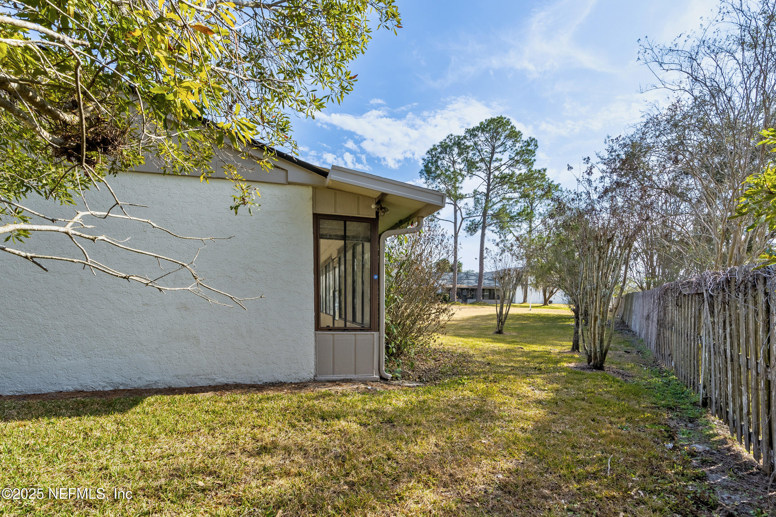 7136 Cypress Cove Road Jacksonville, FL 32244 - Photo 18 of 19 End Unit outdoor space