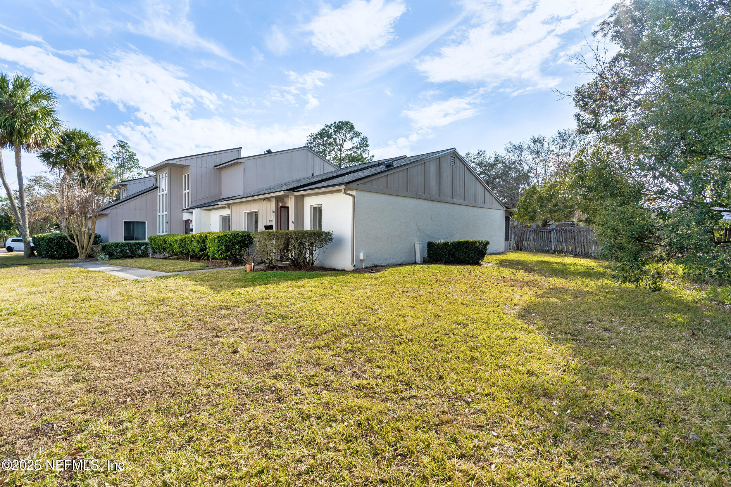 7136 Cypress Cove Road Jacksonville, FL 32244 - Photo 19 of 19 End unit corner view