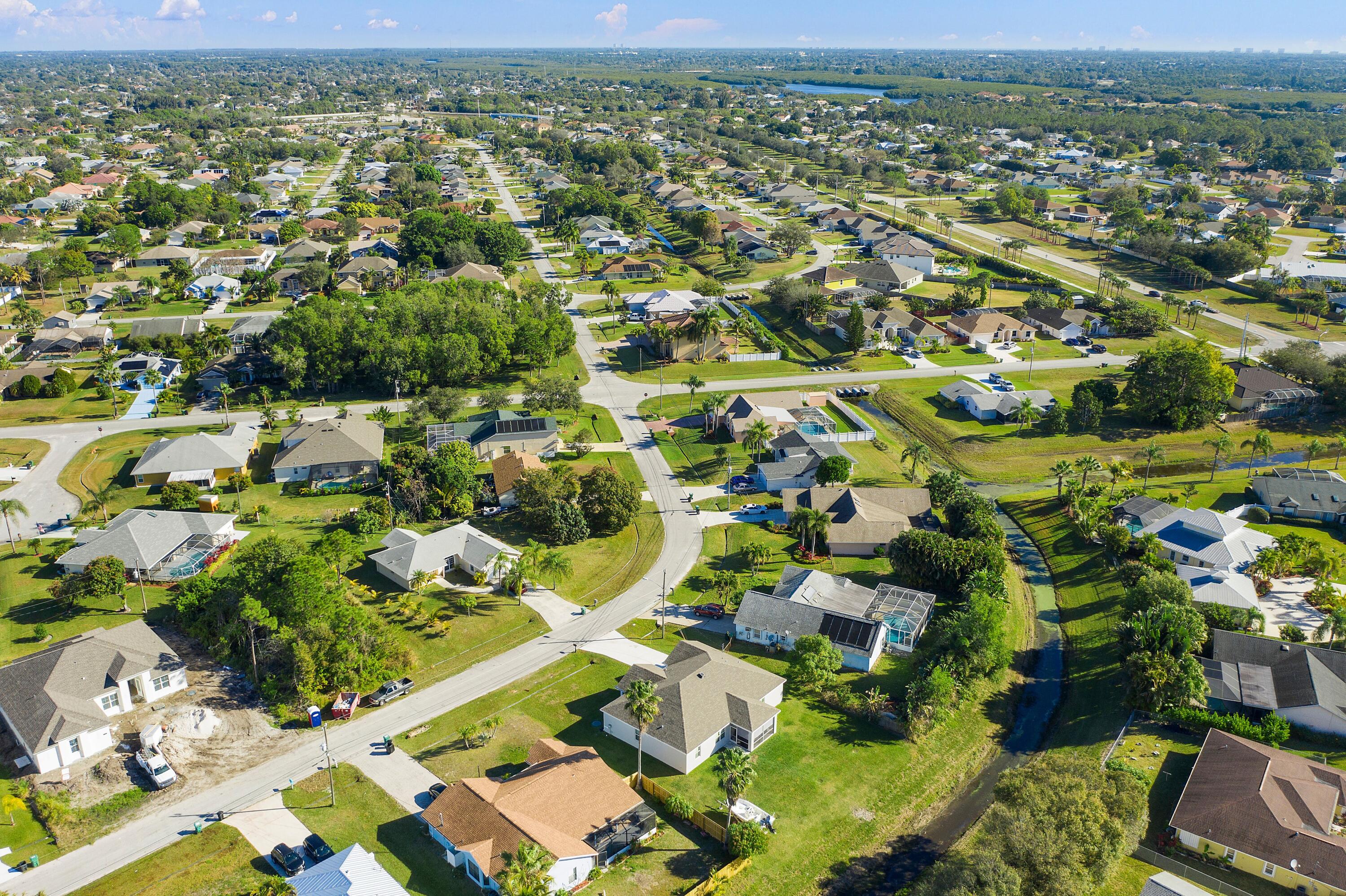 383 Southeast Cork Road Port St. Lucie, FL 34984 - Photo 37 of 37 c39