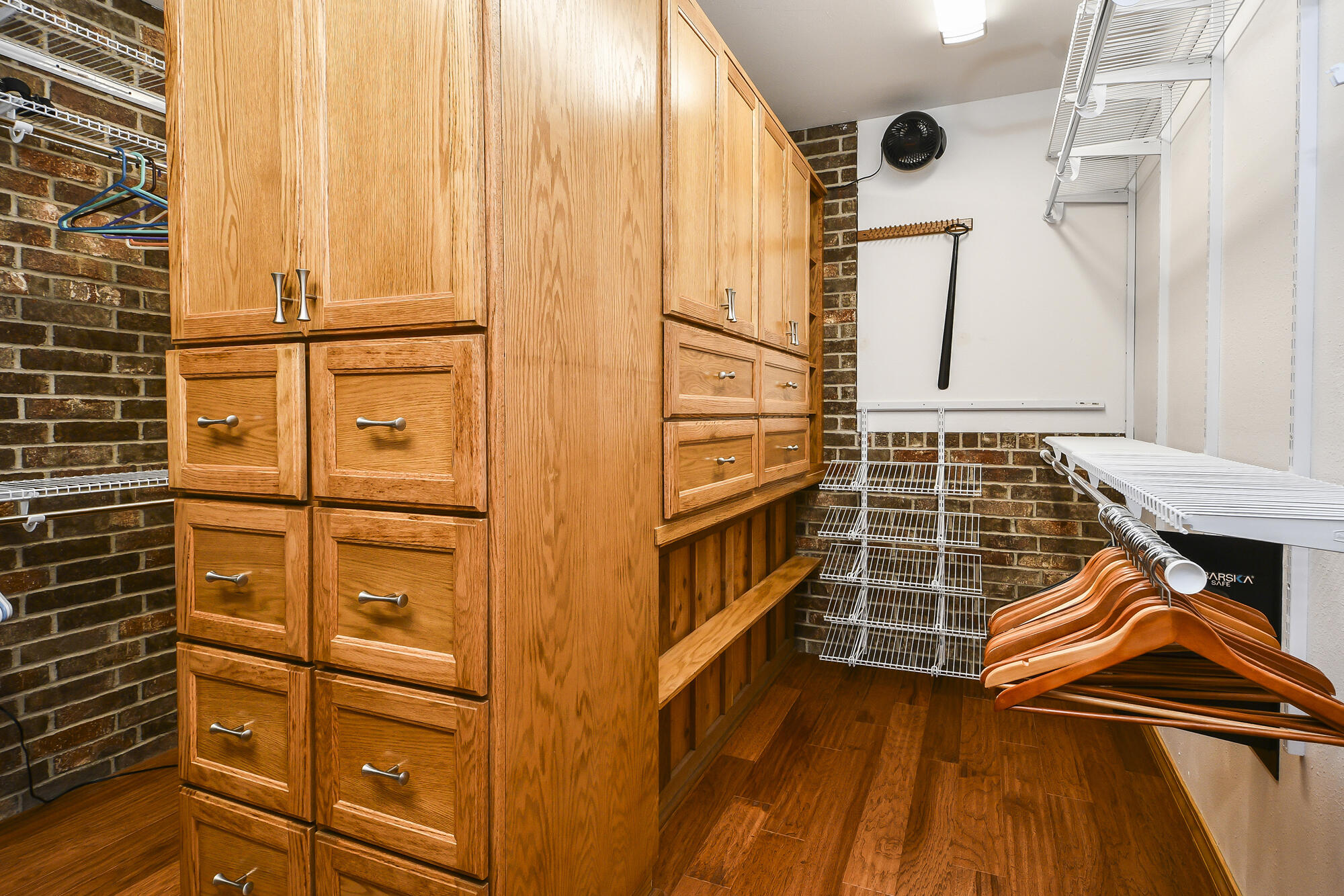 15 Lovers Lane Reeds Spring, MO 65737 - Photo 45 of 71 Master Closet