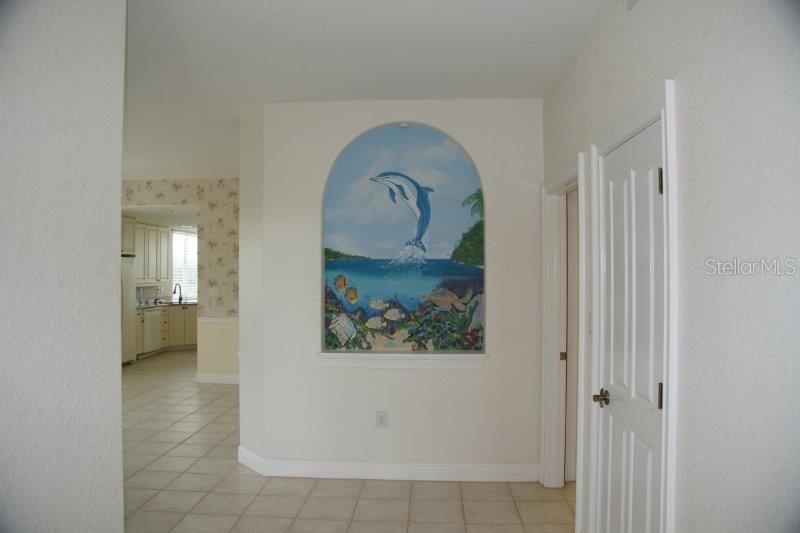 268 Lewis Circle, Unit 121 Punta Gorda, FL 33950 - Photo 6 of 27 a view of a interior of the house