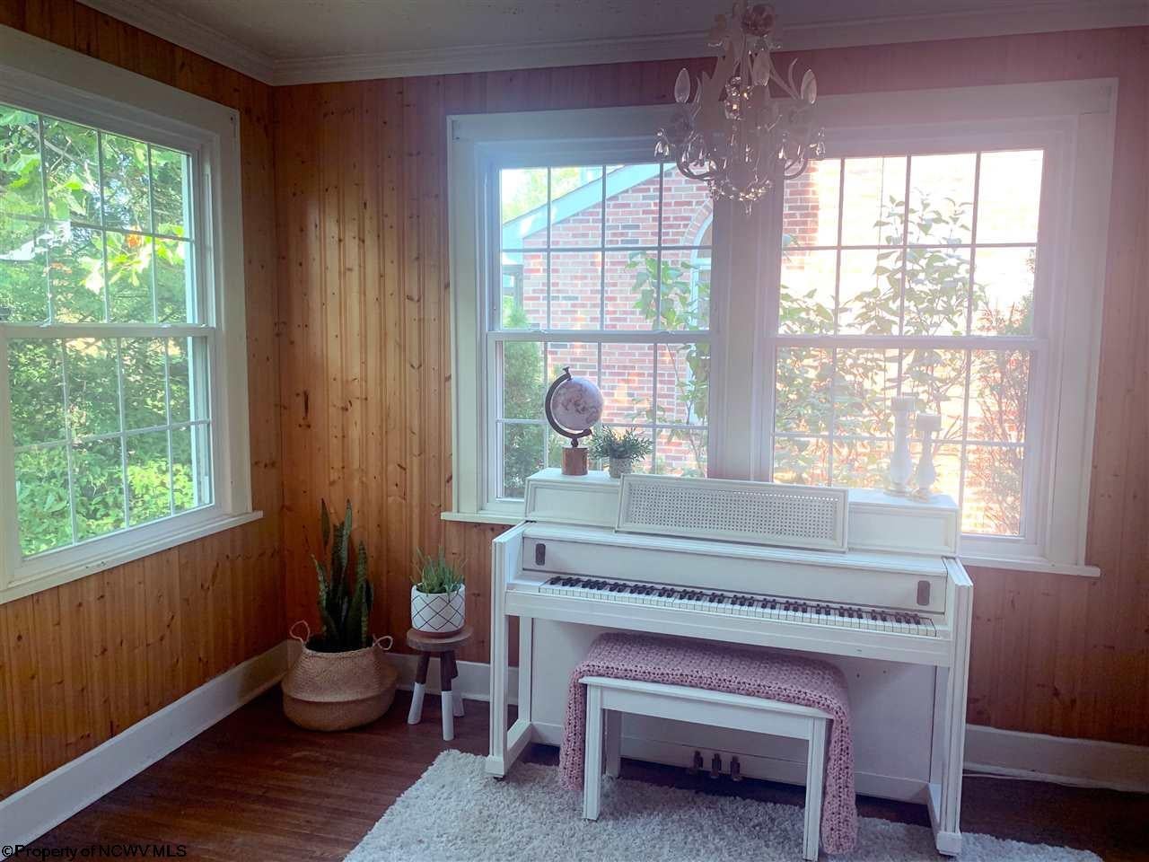 103 Hallhurst Road Fairmont, WV 26554 - Photo 10 of 24 Gallery Image 10