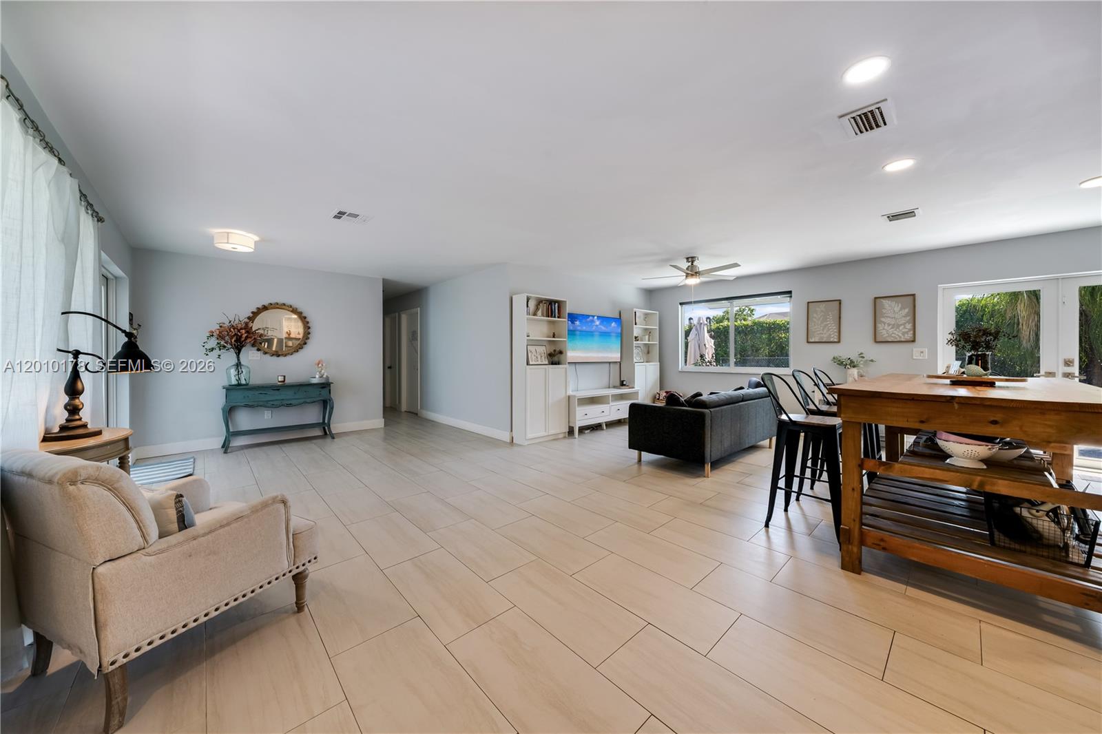 20010 Franjo Road Cutler Bay, FL 33189 - Photo 4 of 22 Gallery Image 4
