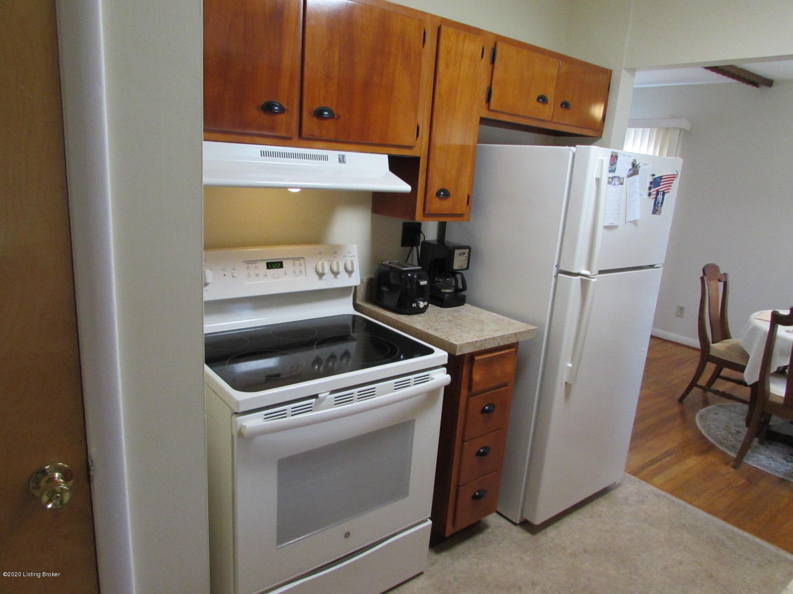 2919 Rio Rita Avenue Louisville, KY 40220 - Photo 7 of 28 Kitchen