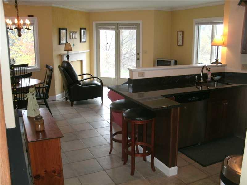 49 Back Cove Estates Road, Unit 49 Portland, ME 04103 - Photo 6 of 14 Living Room.