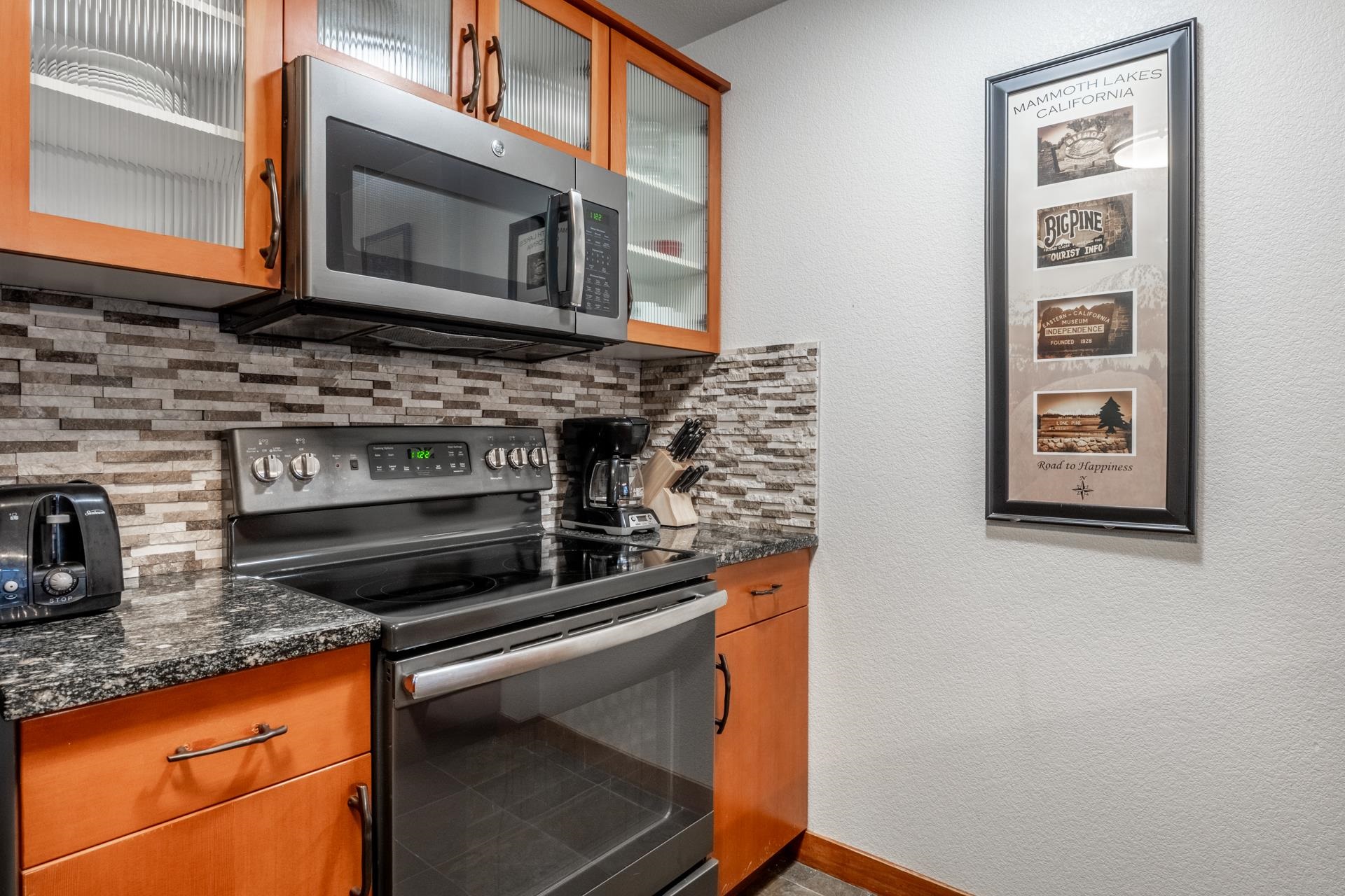 6201 Minaret Road, Unit 2328 Mammoth Lakes, CA 93546 - Photo 3 of 23 Stainless steel over-the-range microwave