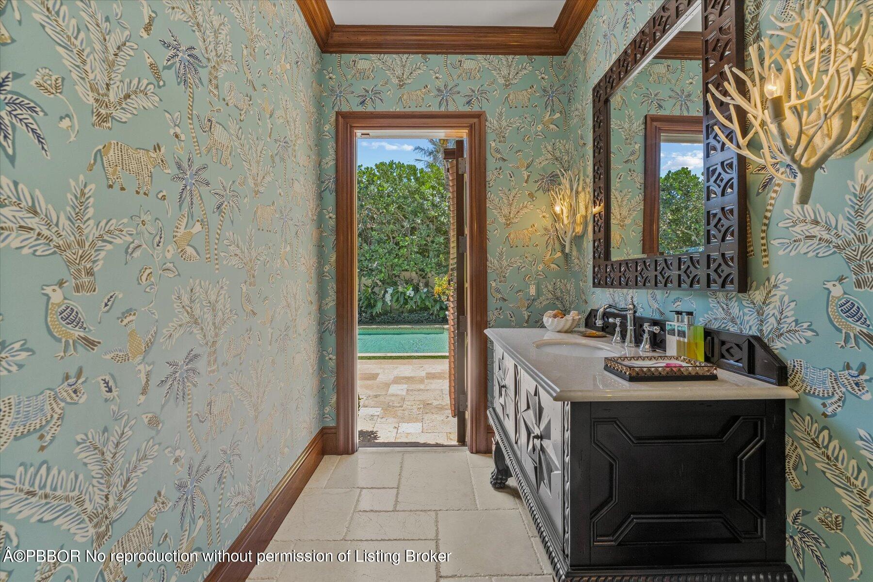 110 Wells Road Palm Beach, FL 33480 - Photo 21 of 55 Bath