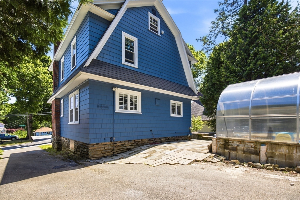 52 Eagle Road Worcester, MA 01605 - Photo 34 of 42