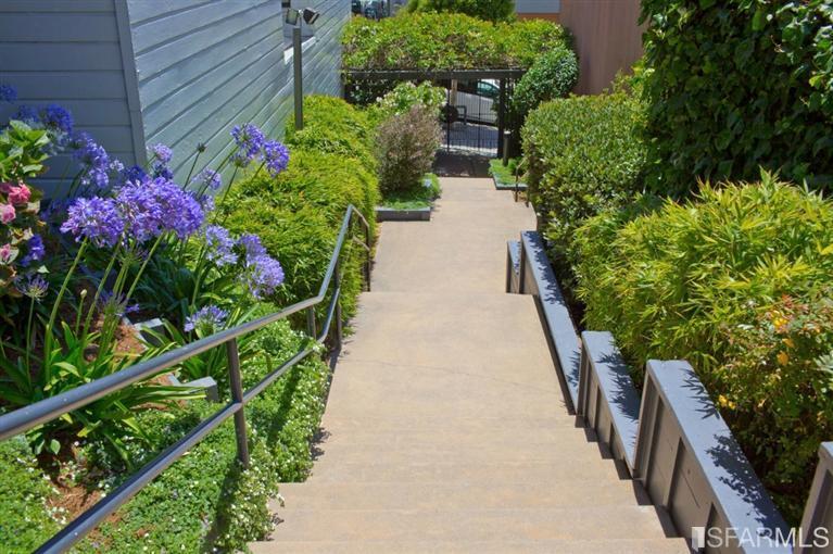 566 Vallejo Street San Francisco, CA 94133 - Photo 15 of 16