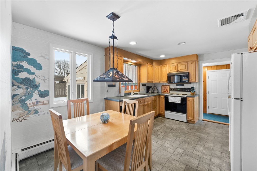 20 Reservoir Avenue Warren, RI 02885 - Photo 4 of 25