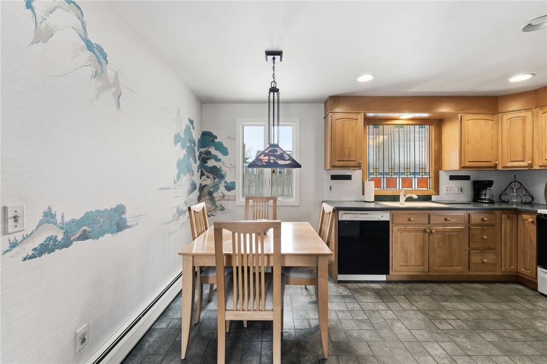 20 Reservoir Avenue Warren, RI 02885 - Photo 5 of 25
