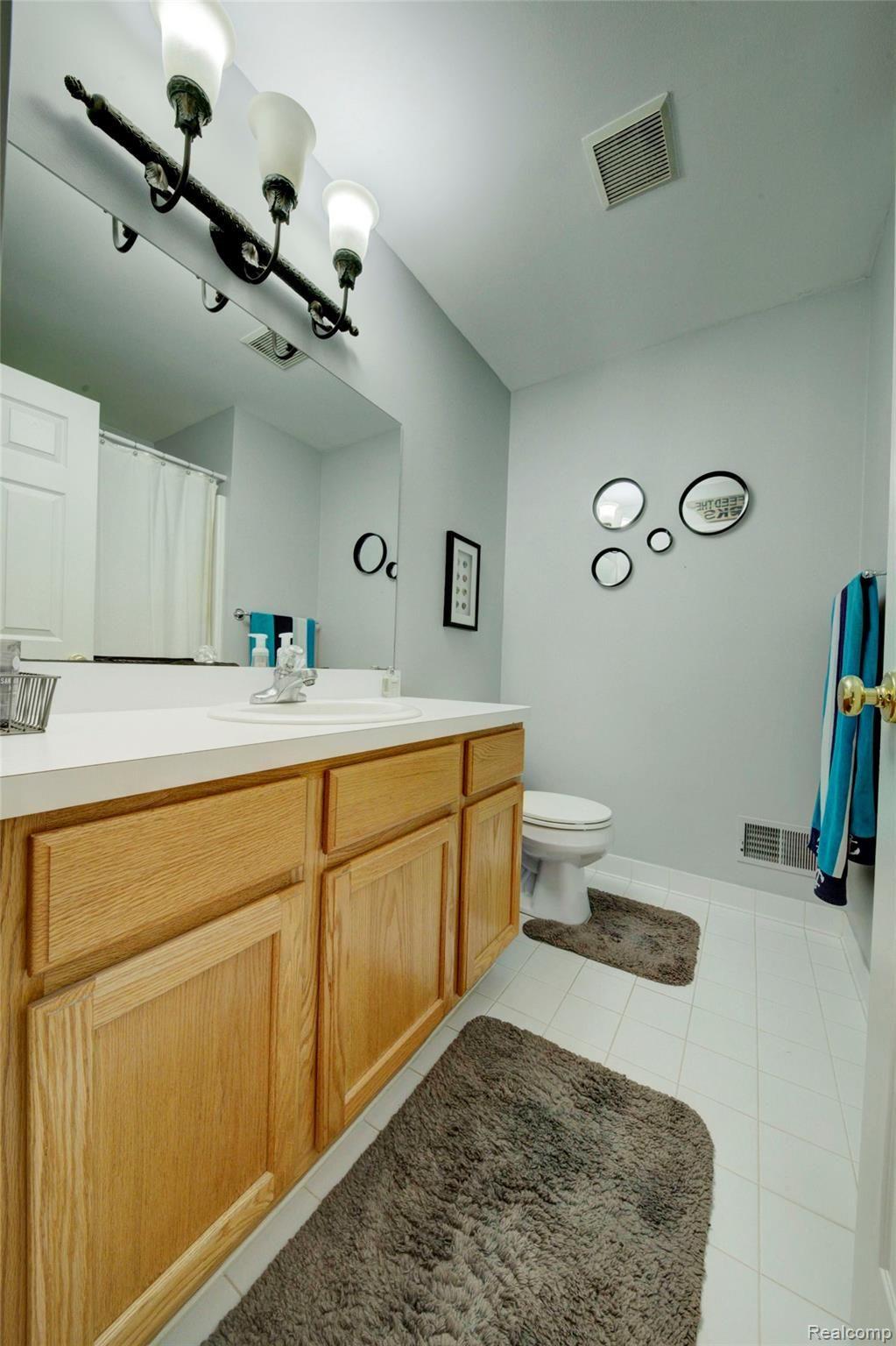 2501 Clivedon Road Howell, MI 48843 - Photo 44 of 74 4H8A3811_2_3.jpg