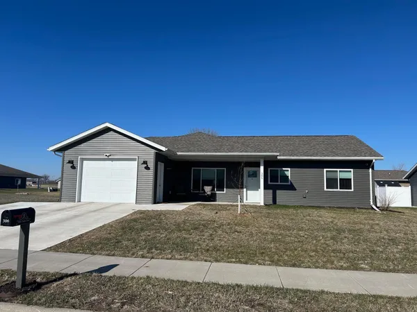 $265,000 | 306 Oslo Avenue, Marshall, MN 56258