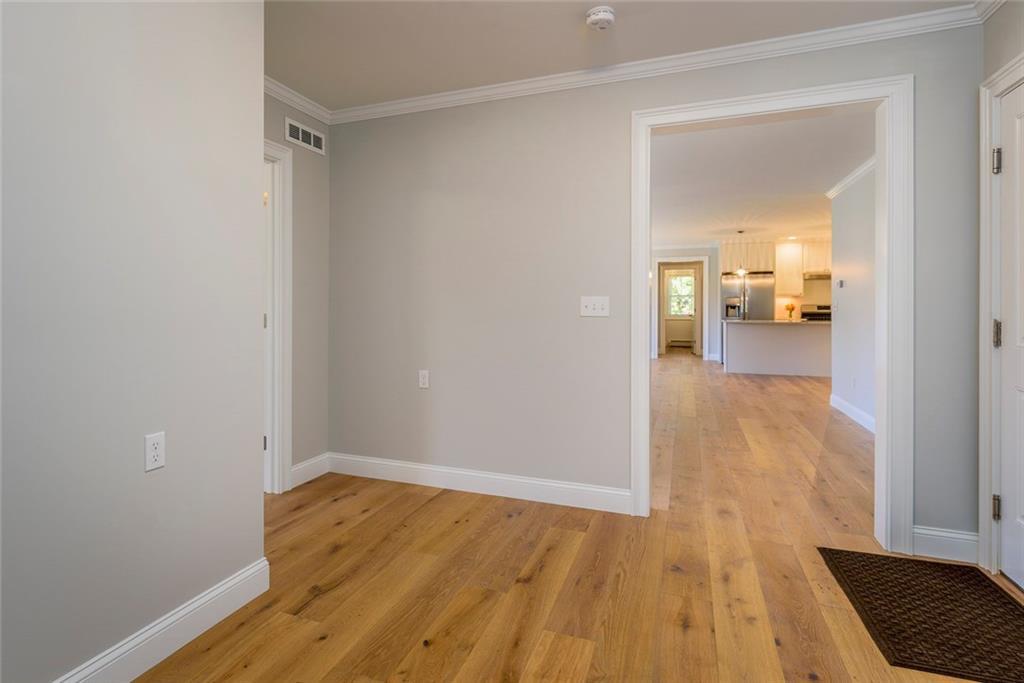4 Carriage Road Falmouth, ME 04105 - Photo 26 of 35 Mudroom looking toward main living area.