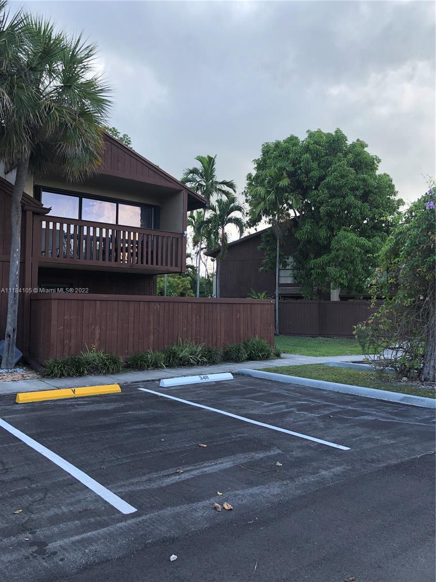 Kendall Miami, FL 33173 - Photo 26 of 26 a view of a tennis court