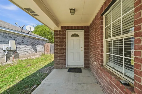 $1,900 | 1910 Steeds Crossing, Pflugerville, TX 78660