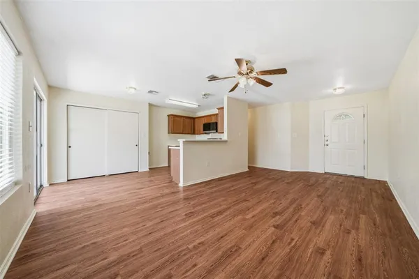 $1,900 | 1910 Steeds Crossing, Pflugerville, TX 78660