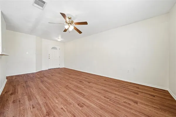 $1,900 | 1910 Steeds Crossing, Pflugerville, TX 78660