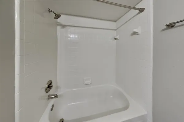 $1,975 | 12623 Duchess Lane, Houston, TX 77070