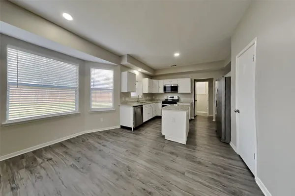 $1,975 | 12623 Duchess Lane, Houston, TX 77070