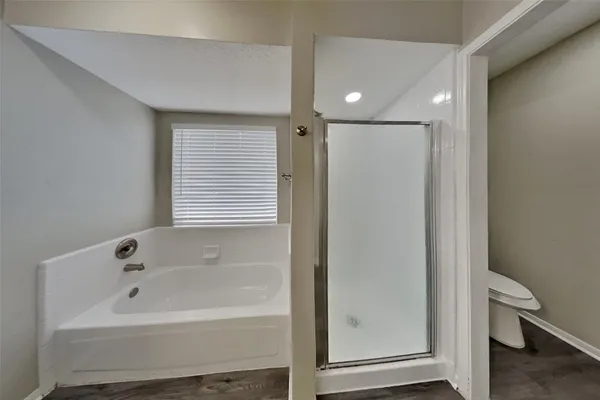 $1,975 | 12623 Duchess Lane, Houston, TX 77070