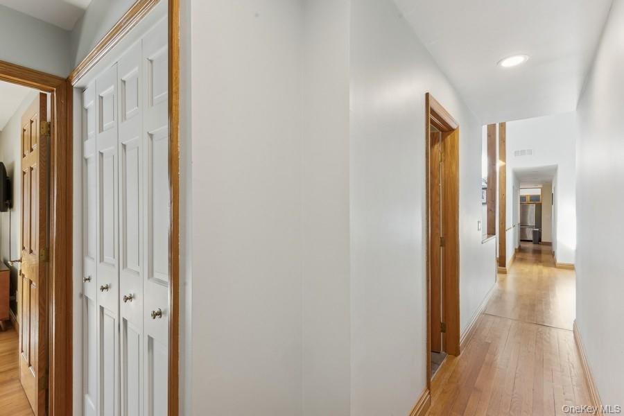 2905 Private Road East Marion, NY 11939 - Photo 15 of 33 Hallway to Bedrooms