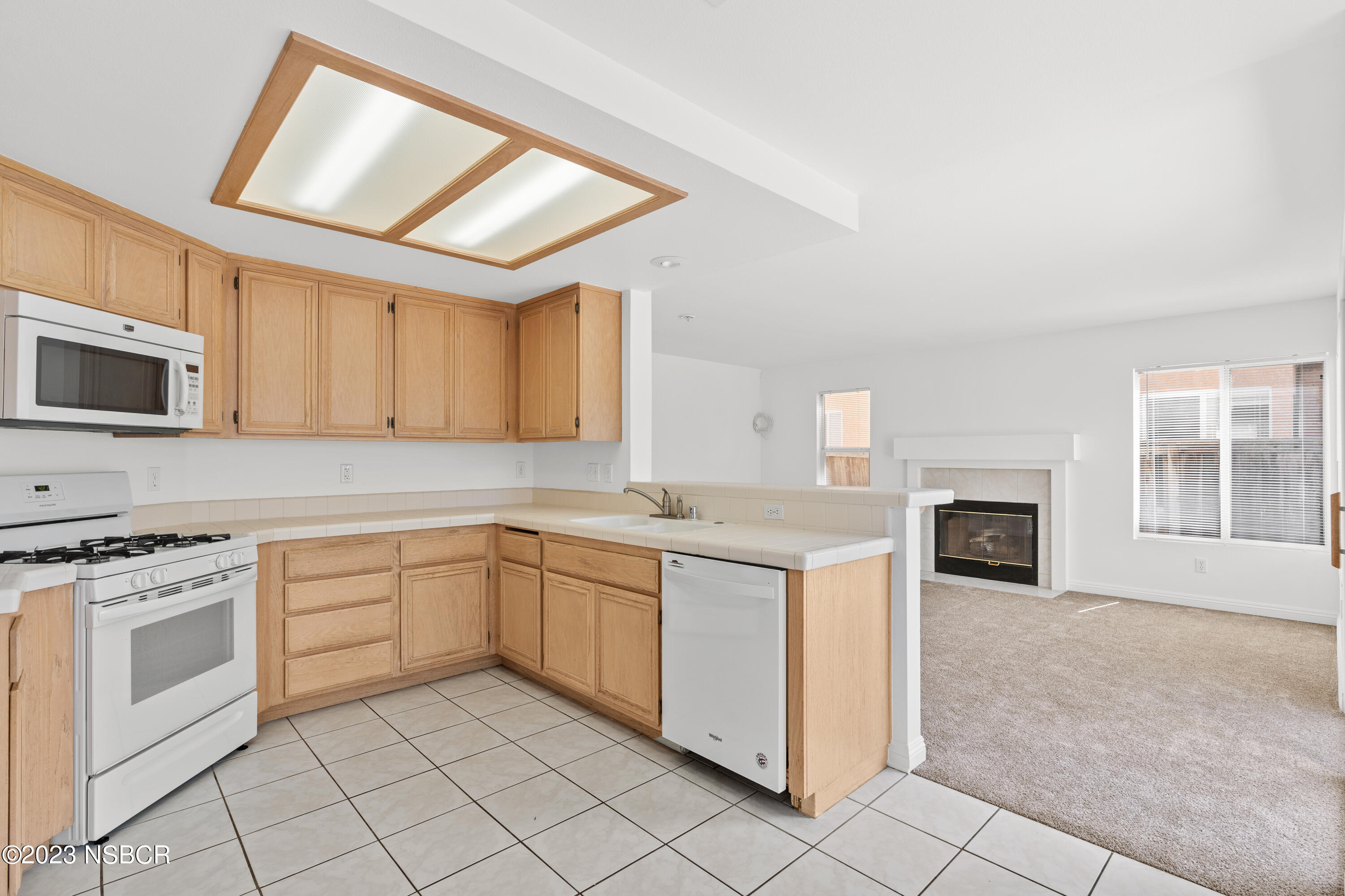 1225 Eastbrook Drive Lompoc, CA 93436 - Photo 8 of 27 1225 Eastbrook Dr-9