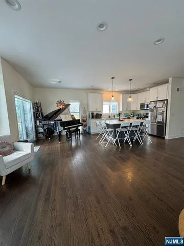 $7,400 | 94 Park Avenue, Cresskill, NJ 07626