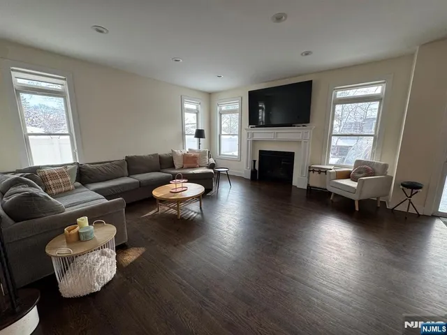 $7,400 | 94 Park Avenue, Cresskill, NJ 07626