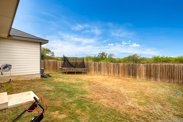 $1,800 | 6215 Katy Run, San Antonio, TX 78220