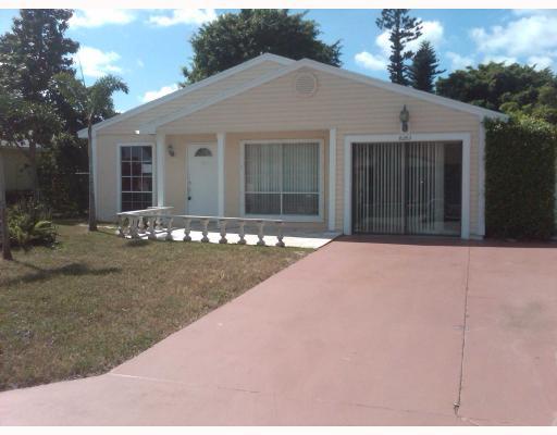 8283 Barnyard Way Boca Raton, FL 33433 - Photo 1 of 8 Primary Photo