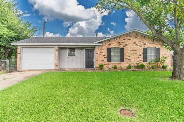 $189,900 | 3407 Highmeadow Lane, Greenville, TX 75402