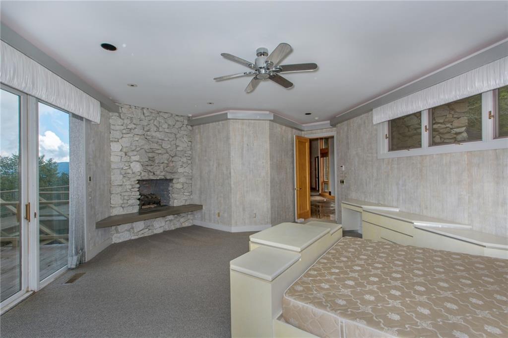 225 Ridge Drive Linville, NC 28646 - Photo 9 of 36 Gallery Image 9