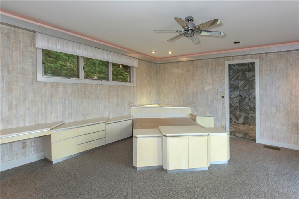 225 Ridge Drive Linville, NC 28646 - Photo 10 of 36 Gallery Image 10